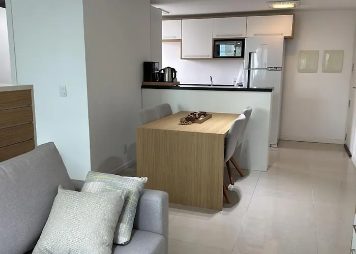 Ao Lado Shopping Com Vista Guaiba Apartment